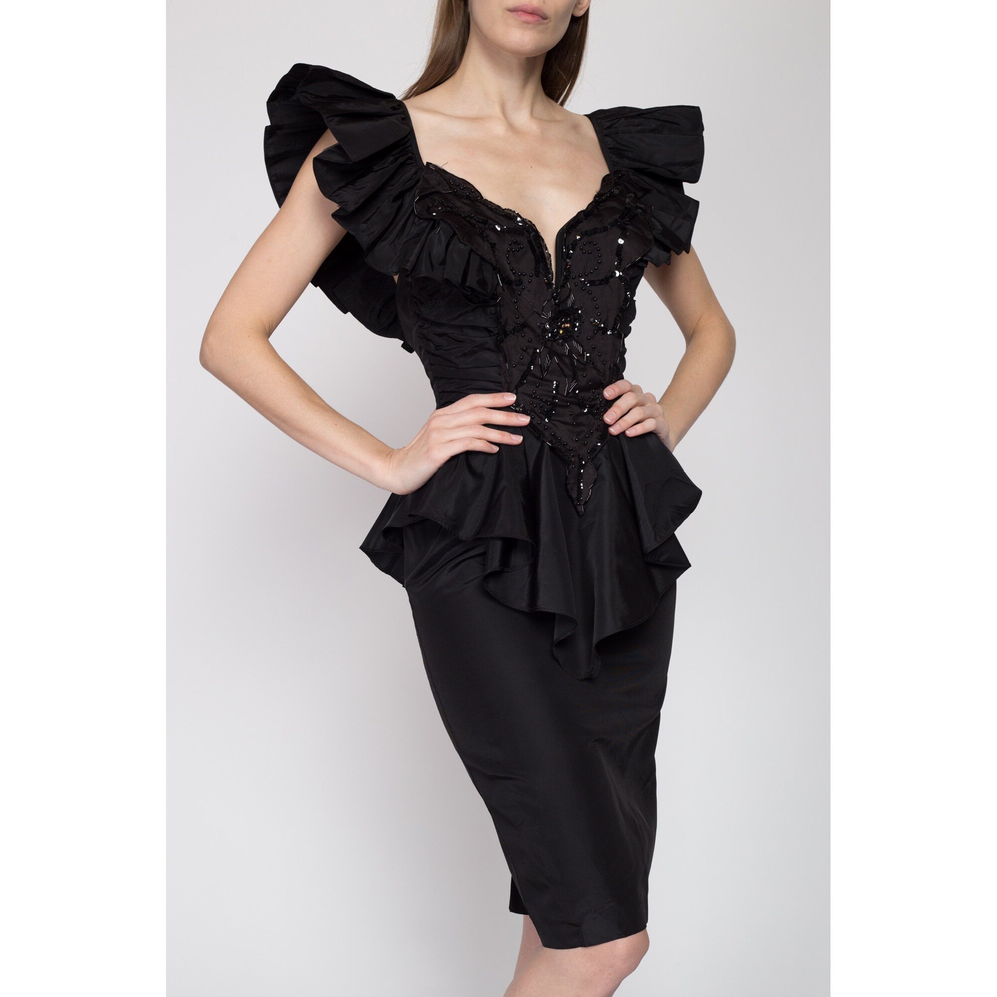 ASOS DESIGN plunge premium bandeau maxi dress with peplum bubble waist and  sash in black | ASOS